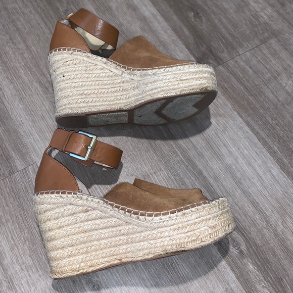 Marc Fisher LTD wedges - Picture 3 of 5